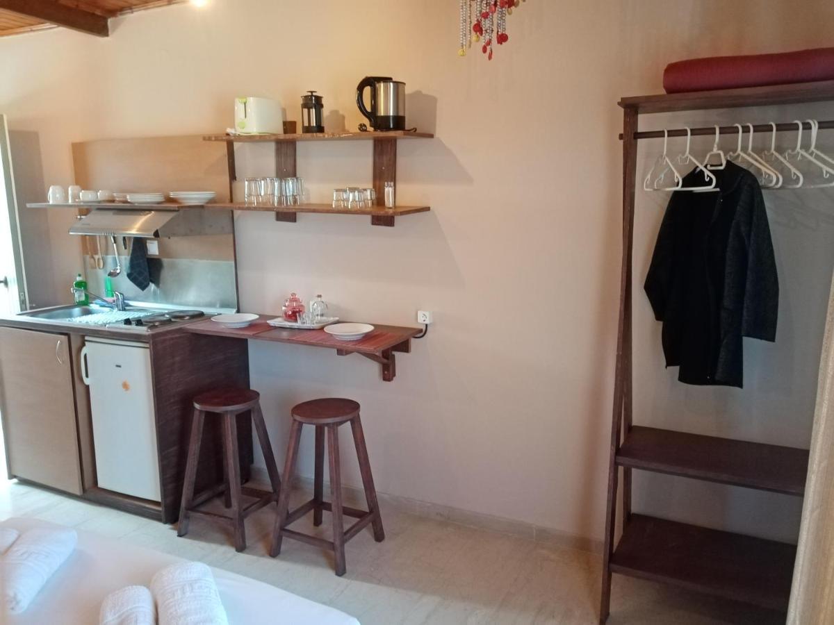 מסונגי Maria Corfu Apartments מראה חיצוני תמונה