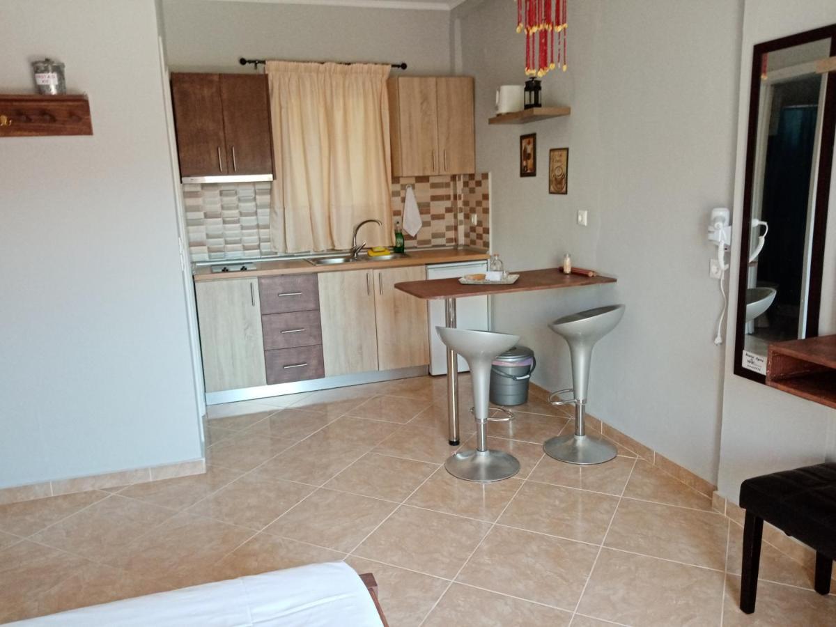 מסונגי Maria Corfu Apartments מראה חיצוני תמונה